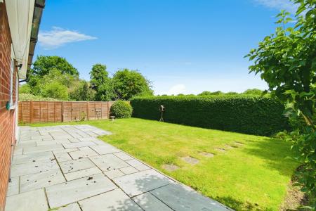 2 bedroom Detached bungalow for sale in Curzon Close, Queniborough, LE7