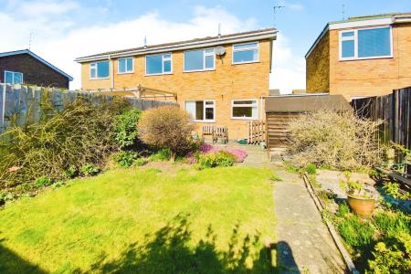 2 bedroom Semi-detached house for sale in Dalley Close, Syston, LE7