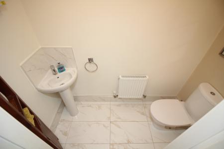 4 bedroom Detached house for sale in Dent Drive, Thurmaston, LE4