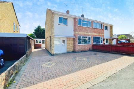 Dovedale Road, Thurmaston, LE4