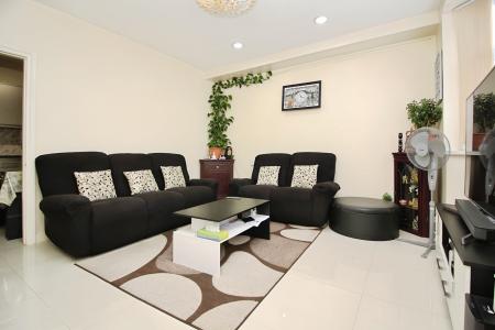 4 bedroom End of terrace house for sale in Dunbar Road, Leicester, LE4