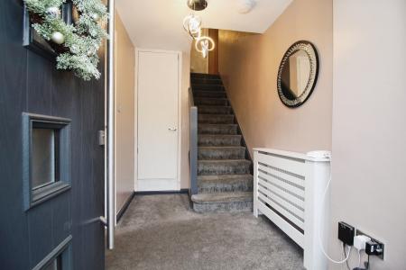 3 bedroom Terraced House for sale in East Avenue, Syston, LE7