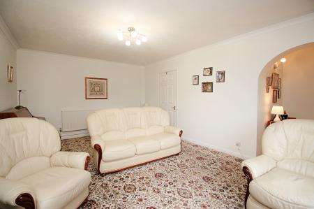 4 bedroom Detached bungalow for sale in Eastfield road, Thurmaston, LE4