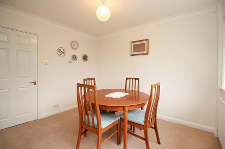 4 bedroom Detached bungalow for sale in Eastfield road, Thurmaston, LE4