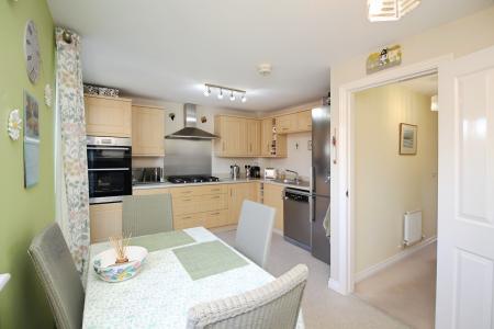 4 bedroom Town house for sale in Empingham Drive, Syston, LE7