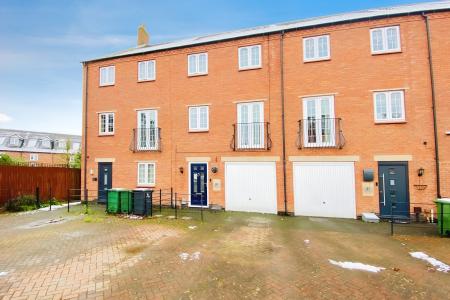 4 bedroom Town house for sale in Empingham Drive, Syston, LE7