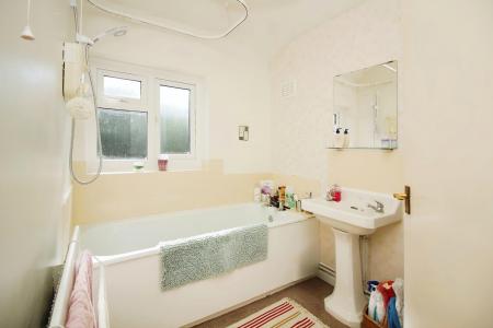 3 bedroom Semi-detached house for sale in Fieldgate Crescent, Birstall, LE4