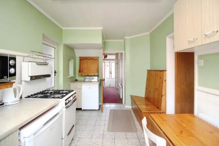 3 bedroom Semi-detached house for sale in Fieldgate Crescent, Birstall, LE4