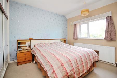 3 bedroom Semi-detached house for sale in Fieldgate Crescent, Birstall, LE4