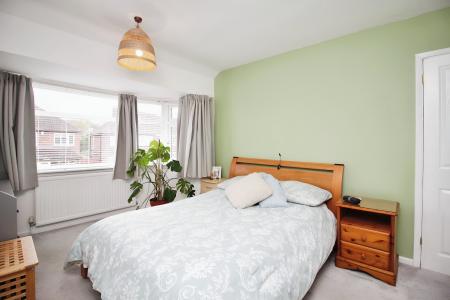 3 bedroom Semi-detached house for sale in Fieldgate Crescent, Birstall, LE4