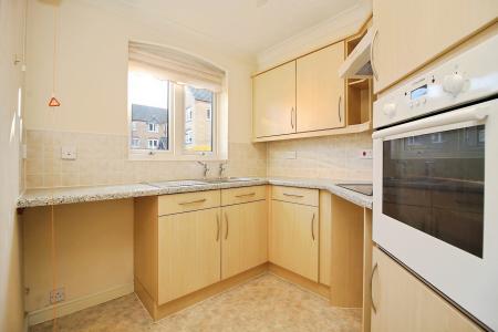 1 bedroom Flat for sale in Forge Court, Syston, LE7