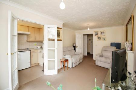 1 bedroom Flat for sale in Forge Court, Syston, LE7