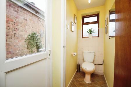 3 bedroom Semi-detached house for sale in Fosse Way, Syston, LE7