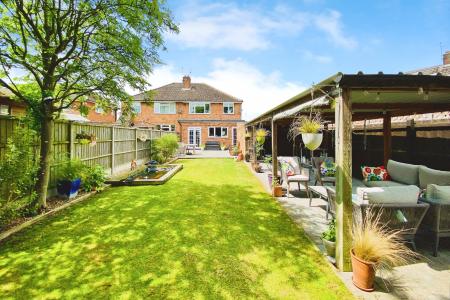 3 bedroom Semi-detached house for sale in Fosse Way, Syston, LE7