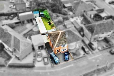 3 bedroom Semi-detached house for sale in Fosse Way, Syston, LE7