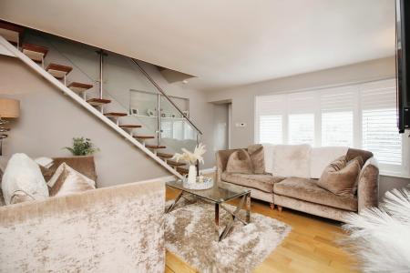 4 bedroom Semi-detached house for sale in Foxglove Close, East Goscote, LE7