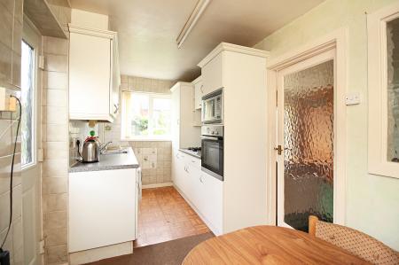 3 bedroom End of terrace house for sale in Gardenfield Road, Leicester, LE4