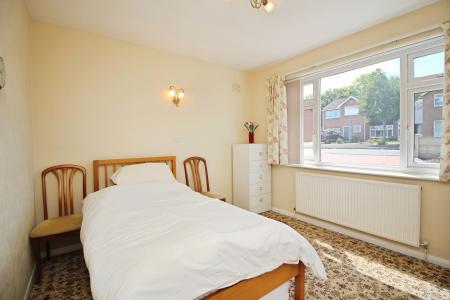 3 bedroom Semi-detached bungalow for sale in Goodes Lane, Syston, LE7