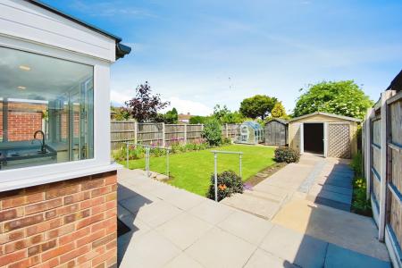 3 bedroom Semi-detached bungalow for sale in Goodes Lane, Syston, LE7