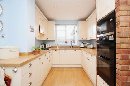 3 bedroom Detached house for sale in Goodes Lane, Syston, LE7