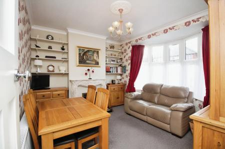3 bedroom Semi-detached house for sale in Goscote Hall Road, Birstall, LE4