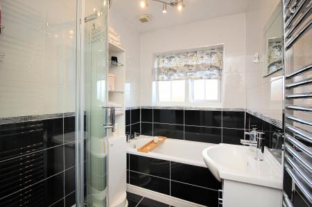 3 bedroom Semi-detached house for sale in Goscote Hall Road, Birstall, LE4