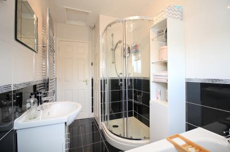 3 bedroom Semi-detached house for sale in Goscote Hall Road, Birstall, LE4