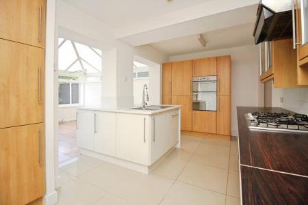 4 bedroom Semi-detached house for sale in Greensward, East Goscote, LE7