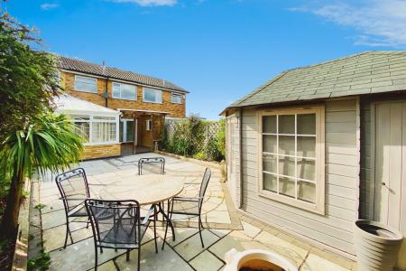 4 bedroom Semi-detached house for sale in Greensward, East Goscote, LE7