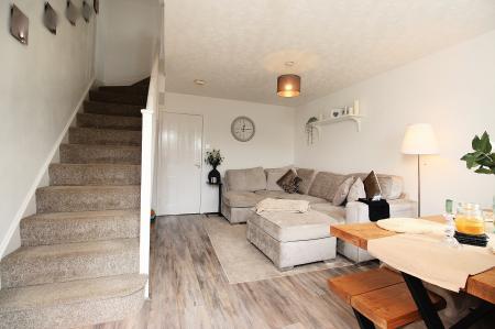 2 bedroom Semi-detached house for sale in Grimston Close, Leicester, LE4