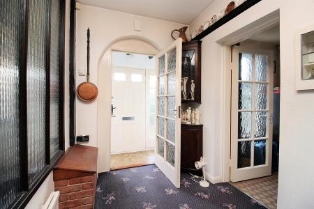 4 bedroom Detached house for sale in Highway Road, Thurmaston, LE4