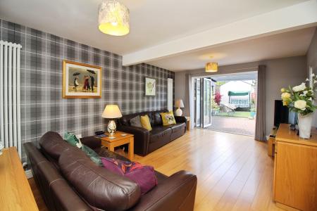 5 bedroom Detached bungalow for sale in Highway Road, Thurmaston, LE4