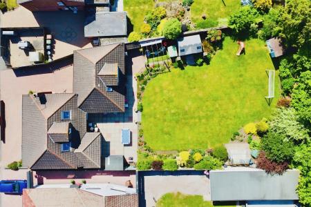 5 bedroom Detached bungalow for sale in Highway Road, Thurmaston, LE4