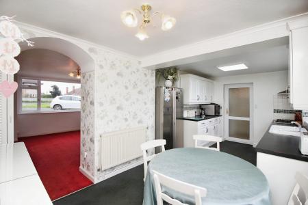 3 bedroom Semi-detached house for sale in Humberstone Lane, Thurmaston, LE4