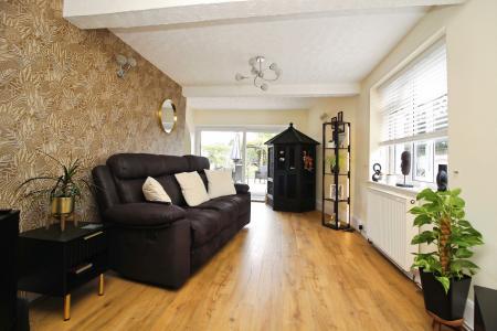 4 bedroom Detached bungalow for sale in Humberstone Lane, Thurmaston, LE4