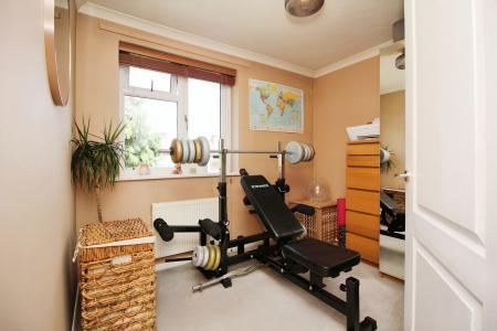 4 bedroom Detached house for sale in Hungarton Drive, Syston, LE7