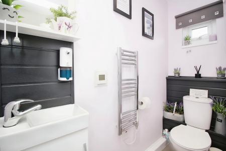 3 bedroom Terraced House for sale in Huntsmans Dale, East Goscote, LE7