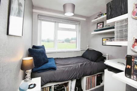 3 bedroom Terraced House for sale in Huntsmans Dale, East Goscote, LE7