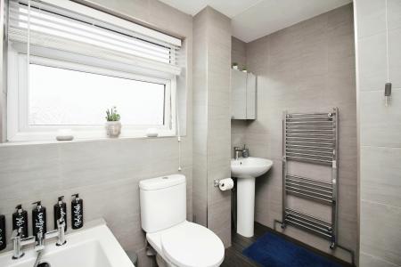 3 bedroom Terraced House for sale in Huntsmans Dale, East Goscote, LE7