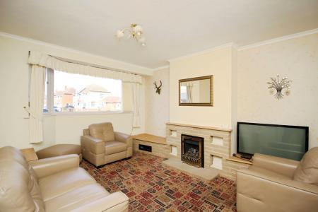 3 bedroom Semi-detached house for sale in June Avenue, Thurmaston, LE4