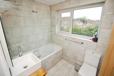3 bedroom Semi-detached house for sale in Keble Drive, Syston, LE7