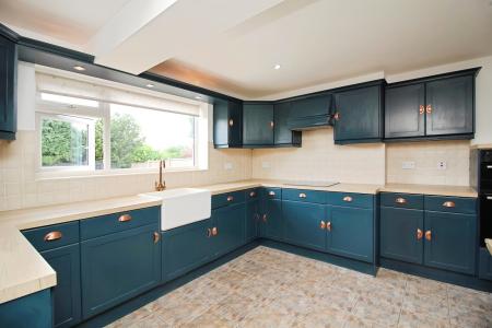 3 bedroom Semi-detached house for sale in Keble Drive, Syston, LE7