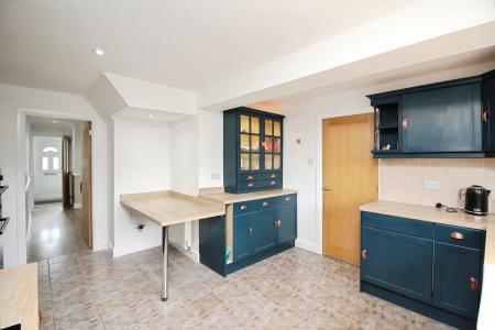 3 bedroom Semi-detached house for sale in Keble Drive, Syston, LE7