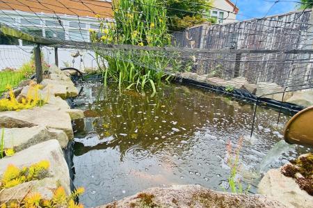 3 bedroom Detached house for sale in King Richards Hill, Earl Shilton, LE9