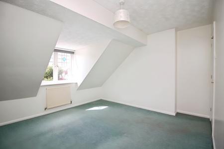 3 bedroom Semi-detached house for sale in Kingfisher Road, Mountsorrel, LE12