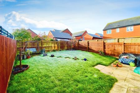 4 bedroom Detached house for sale in Lime Avenue, Sapcote, LE9