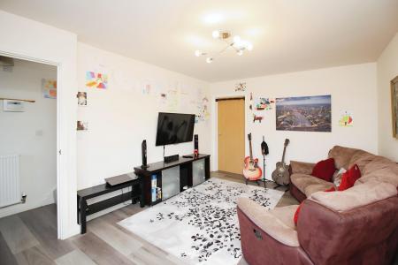 4 bedroom Detached house for sale in Lime Avenue, Sapcote, LE9