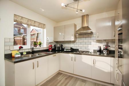 4 bedroom Detached house for sale in Lime Avenue, Sapcote, LE9