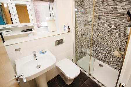 4 bedroom Detached house for sale in Lime Avenue, Sapcote, LE9