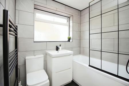 3 bedroom Semi-detached house for sale in Lime Drive, Syston, LE7